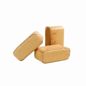 Alternative view of Puubriketti 10kg x 96kpl